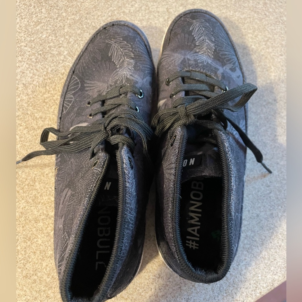 Nobull canvas flower pattern Hittop W11/M 9.5